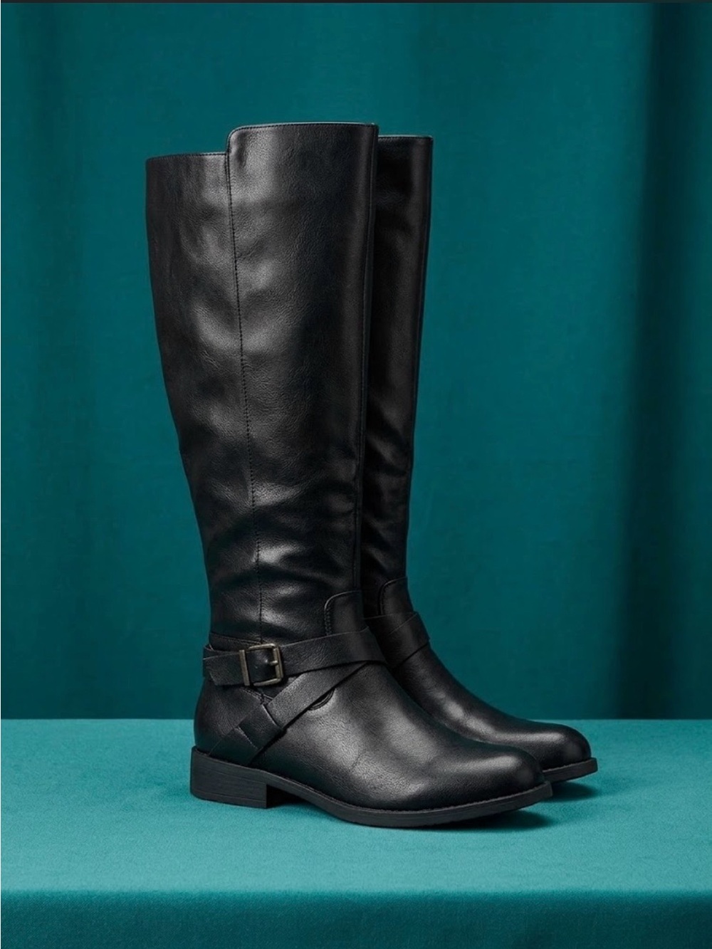 Classic Black Knee-High Leather Riding Boots